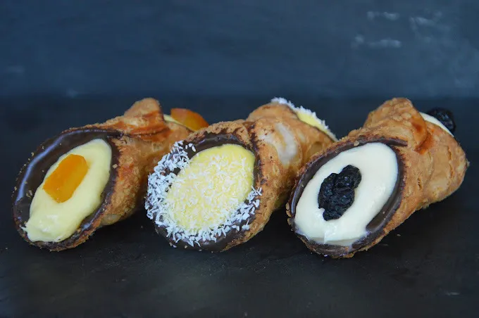 Holy Cannoli