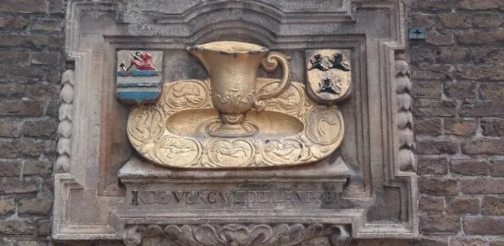 In de Vergulde Lampet