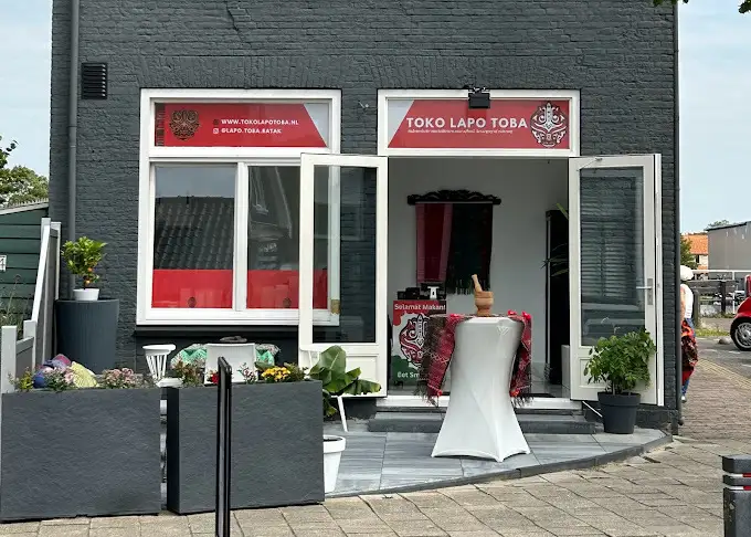 Toko Lapo Toba