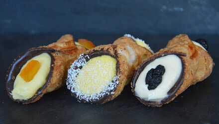 Diner Cadeau Noord-Scharwoude Holy Cannoli